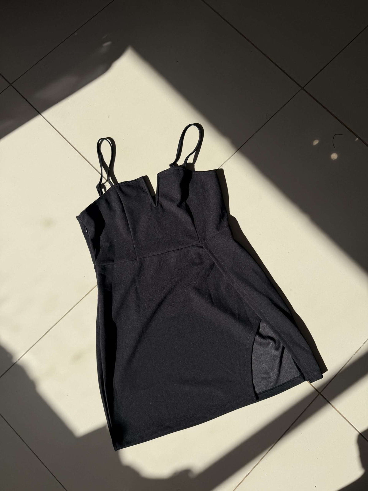 Vestido Assya negro – Sin Cambio – falla mínima