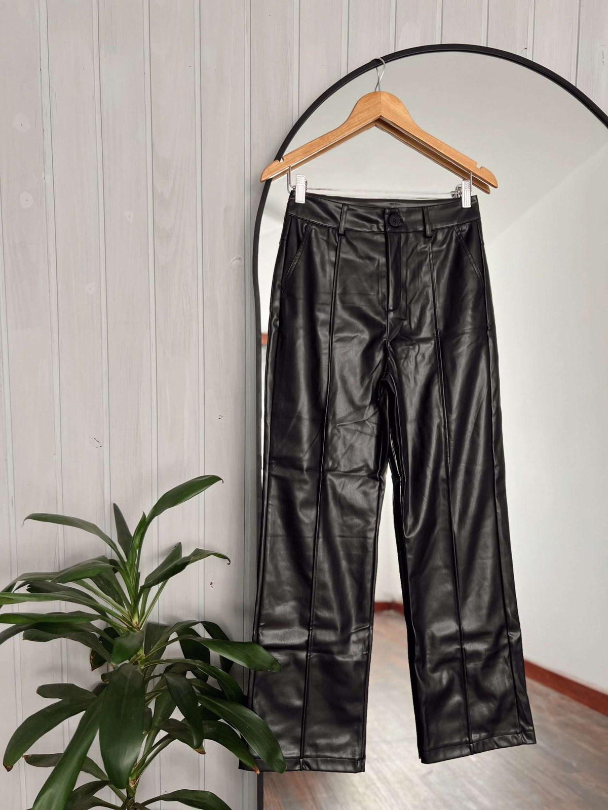 Pantalón Ecocuero Fresia – Sin Cambio