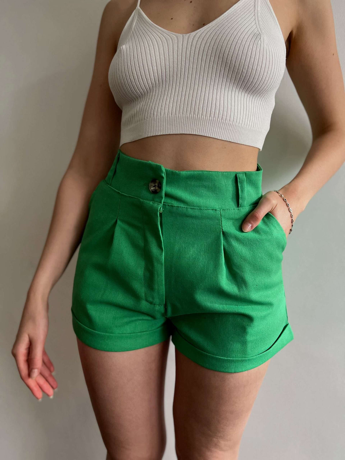Short Petunia Verde Sin Cambio