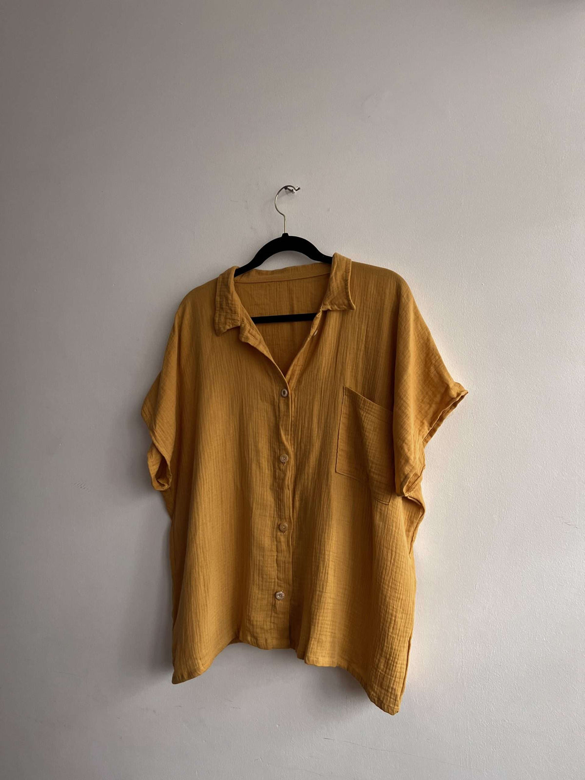 Sobrecamisa Saggi Mostaza Sin Cambio