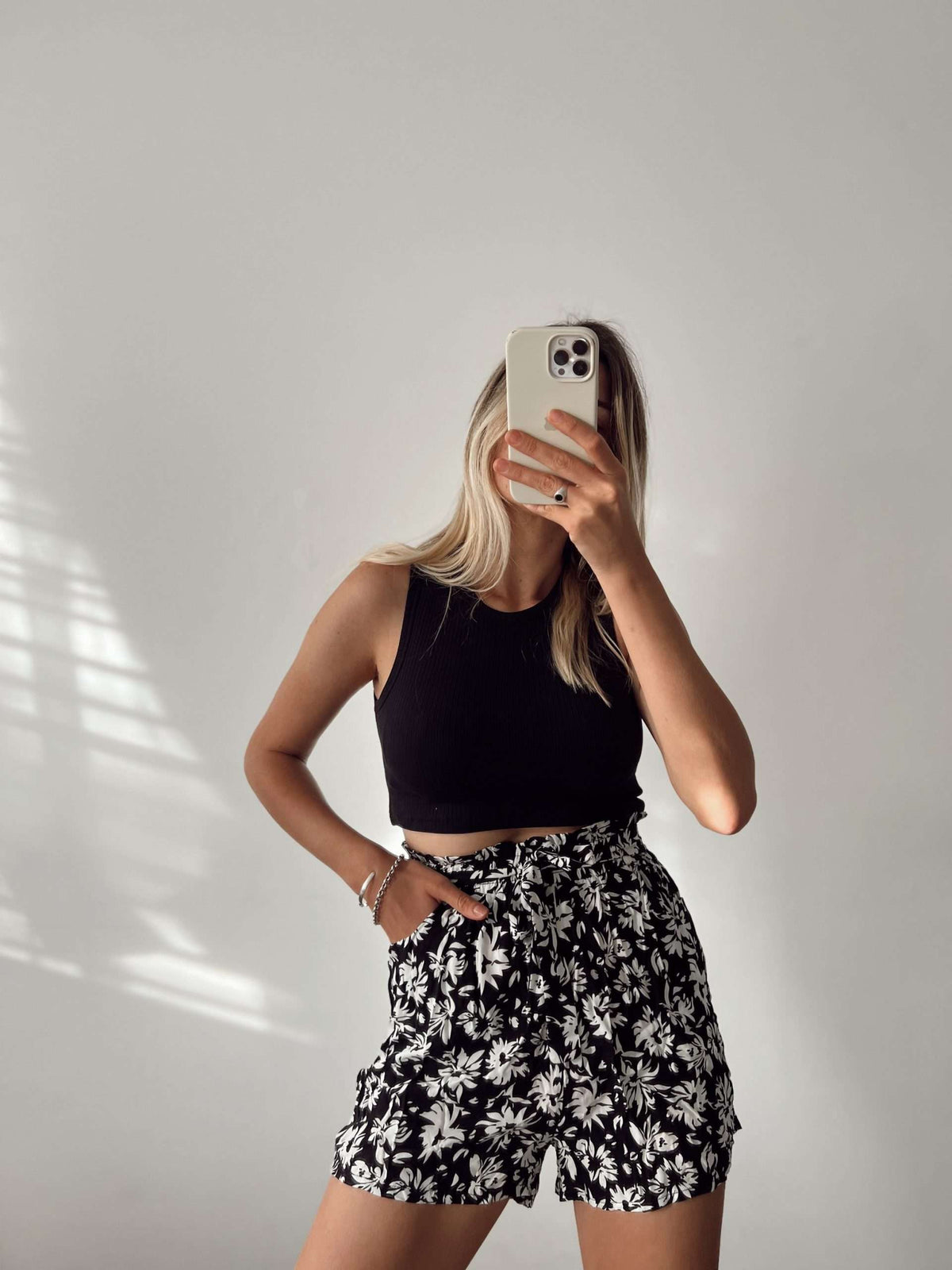 Short Fergie – Sin Cambio
