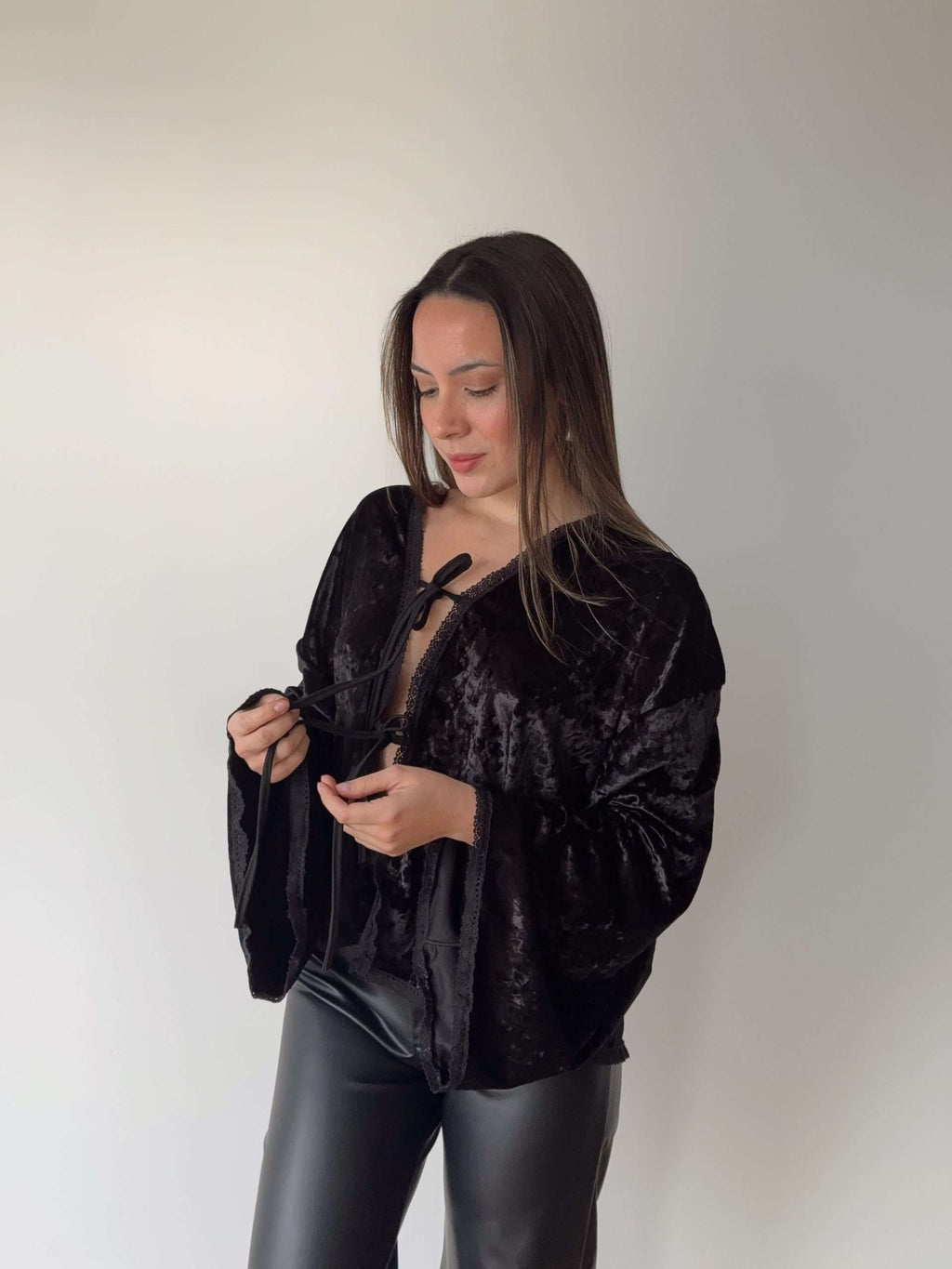 Blusa Velvet Noir